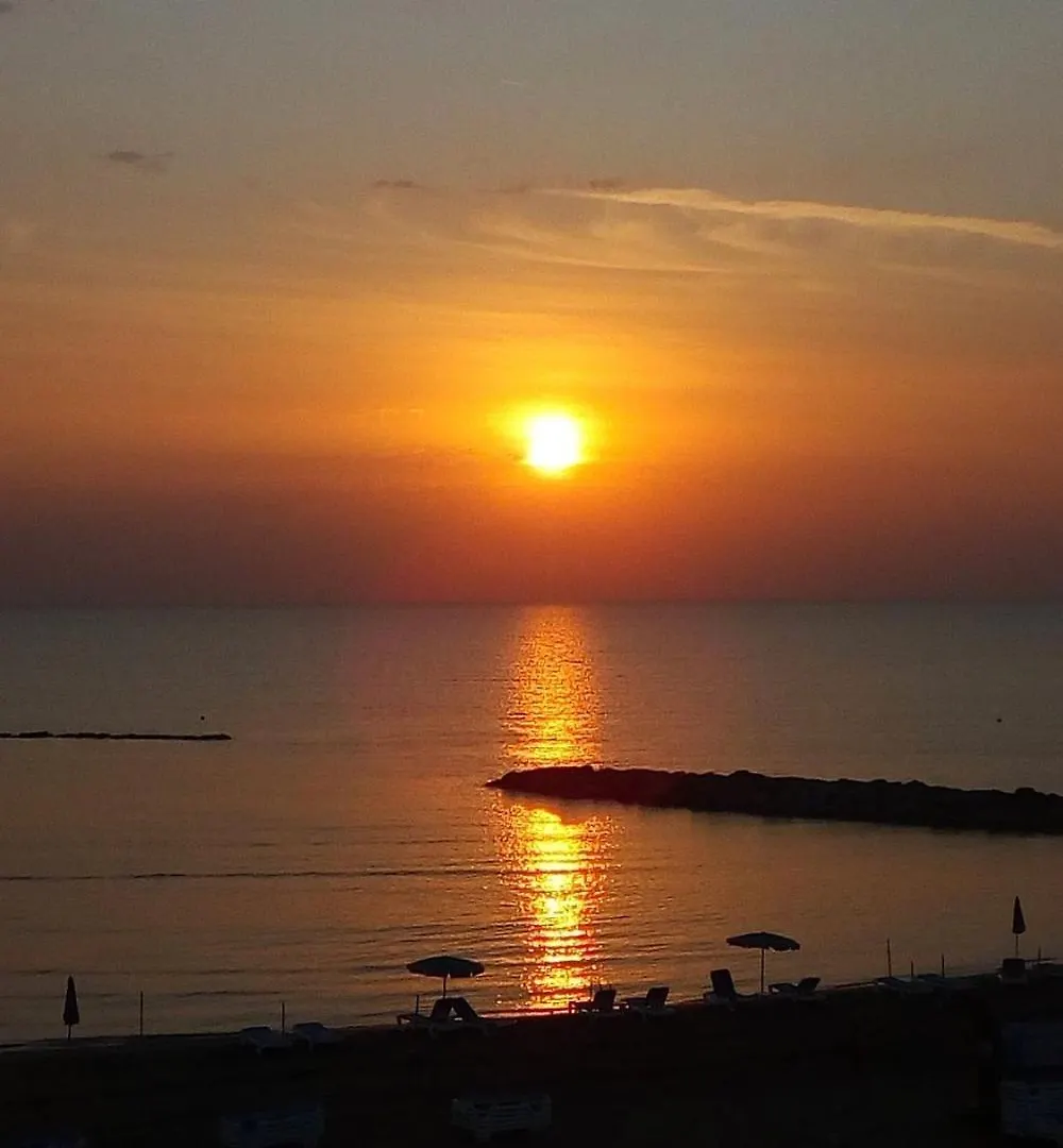 ***  Lebay Beach Hotel Larnaca Cyprus